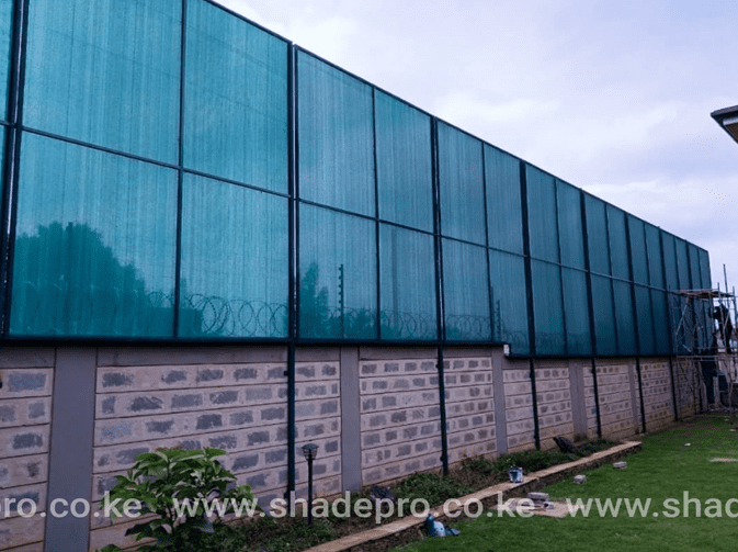 high height mounted screen fence shadenetting